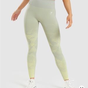 Gymshark Adapt Ombré Seamless Leggings in Taupe Grey Print, Size XL